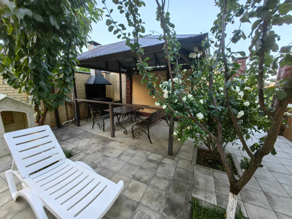 Дом у моря с бассейном