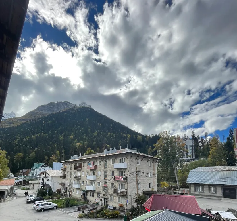 Уютная квартира в п. Домбай