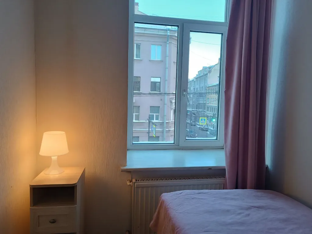 Одноместная комната с общими санузлами, с видом на город