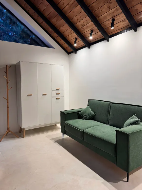 Уютный дом Elovoye в сердце леса с уличным спа-бассейном