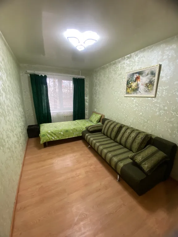 Квартира 3-комнатная квартира — Гатчина