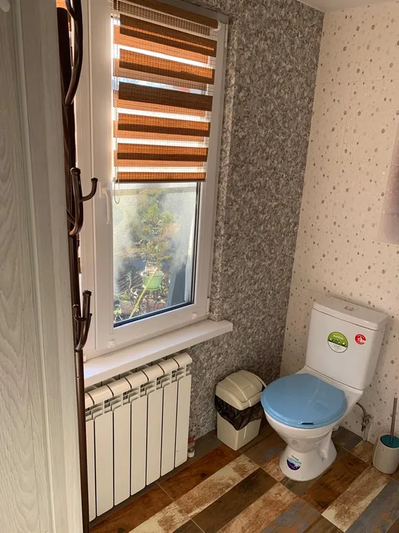 Полдома в центре города недалеко центр. рынок, удобный выезд в горы