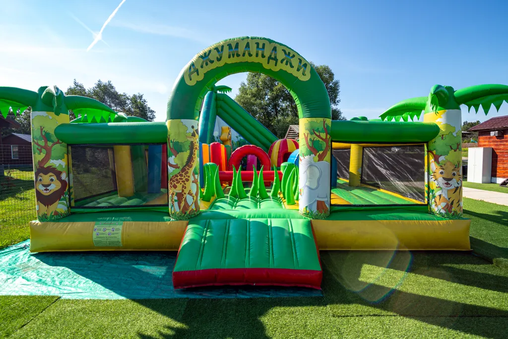 Коттедж Загородный дом с русской баней и множеством развлечений для всей семьи — Лобня