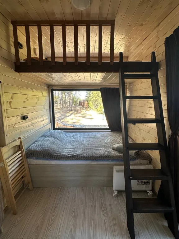 Уютный дом с видом на озеро