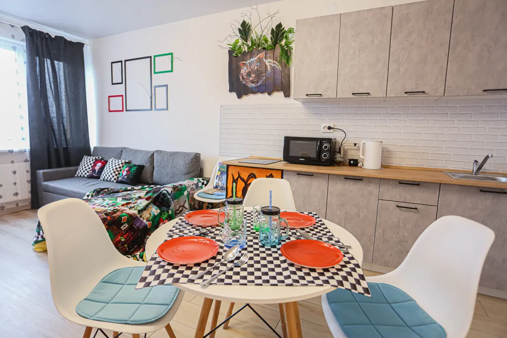 SunSet студия Алиса в стране Чудес