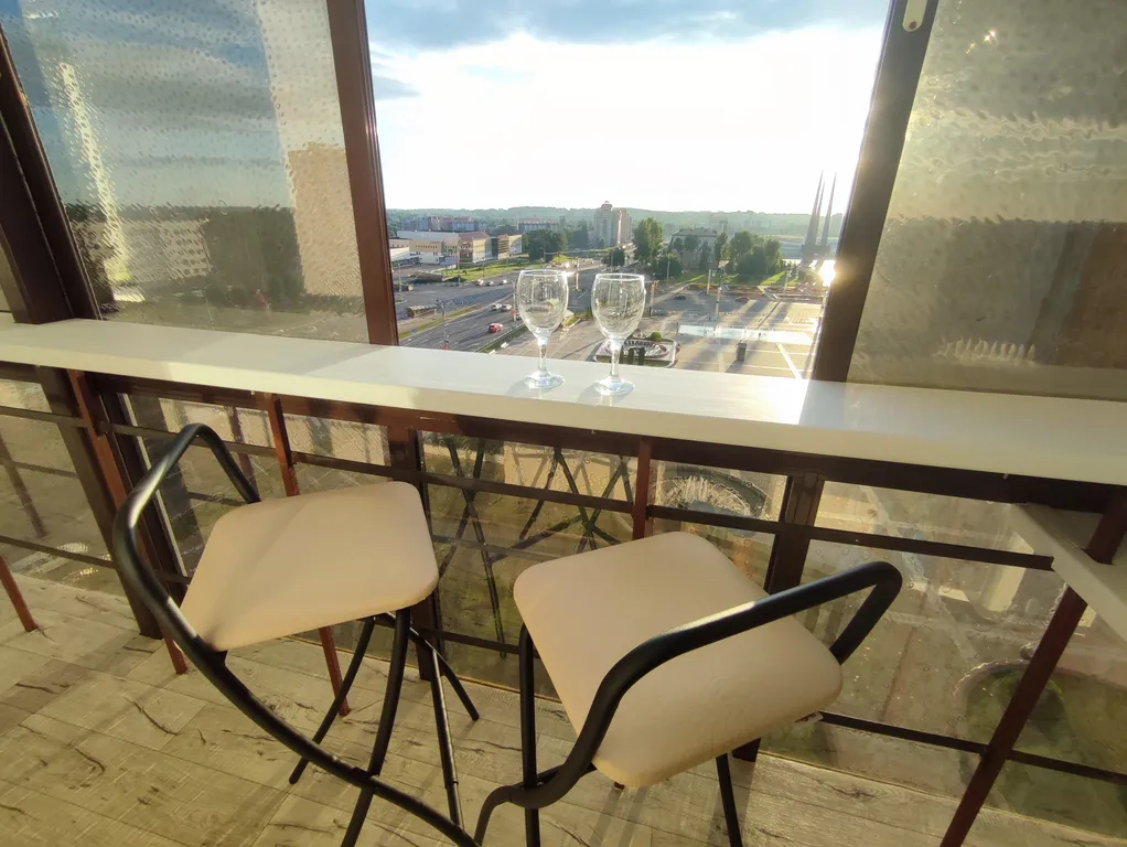 Видовая квартира в самом центре с панорамным видом на Площадь Победы.