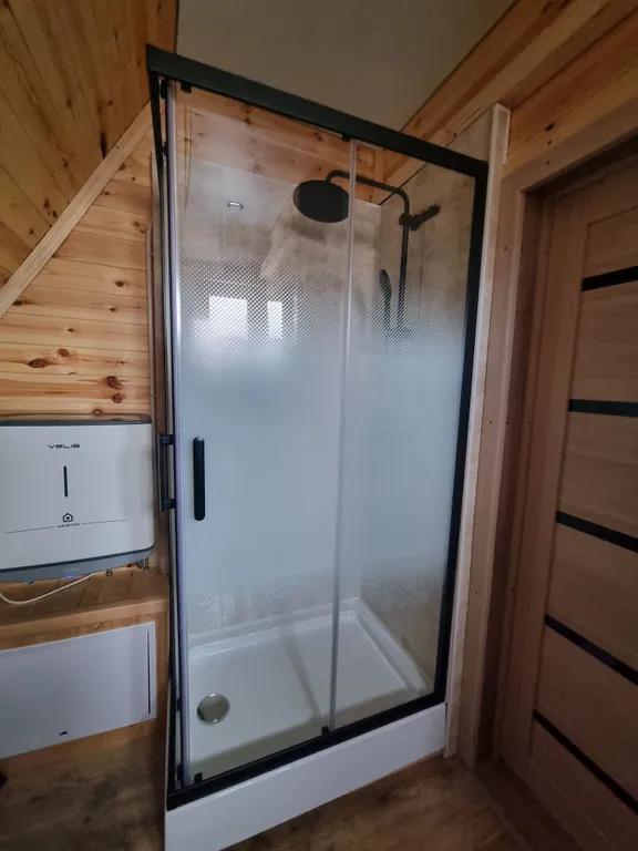 Новый дом у озера с прекрасными видами