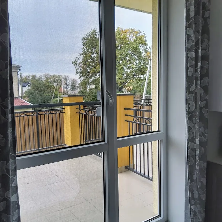 Новая квартира с солнечной террасой между морем и озером