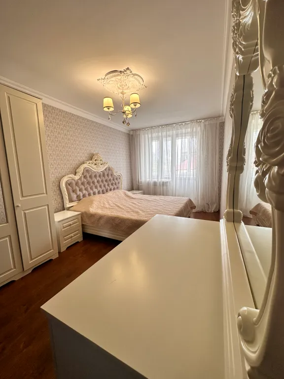 Трехкомнатная квартира в центре — аренда посуточно в Каспийск