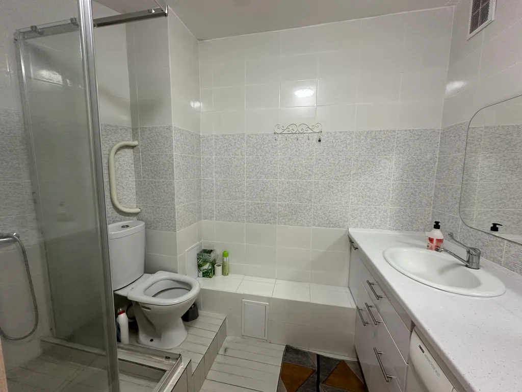 Уютная квартира, тихий двор, парковка, до 5 чел. В самом центре Перми