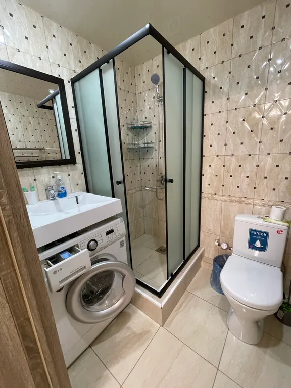 Стильная уютная евро двушка с балконом в центре города