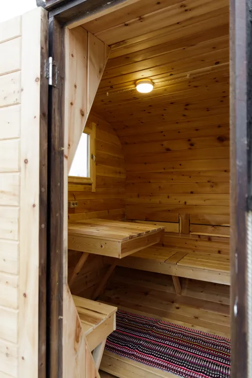 Под парусом