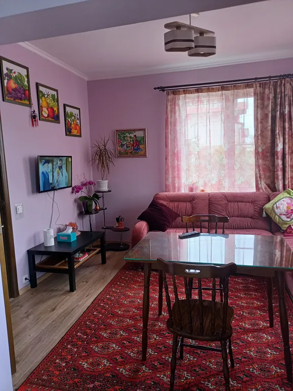 Дом у моря с панорамным видом на горы и море