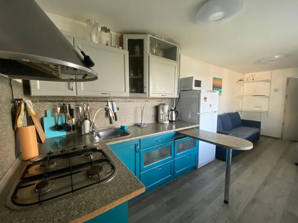 Домик у реки на первой линии