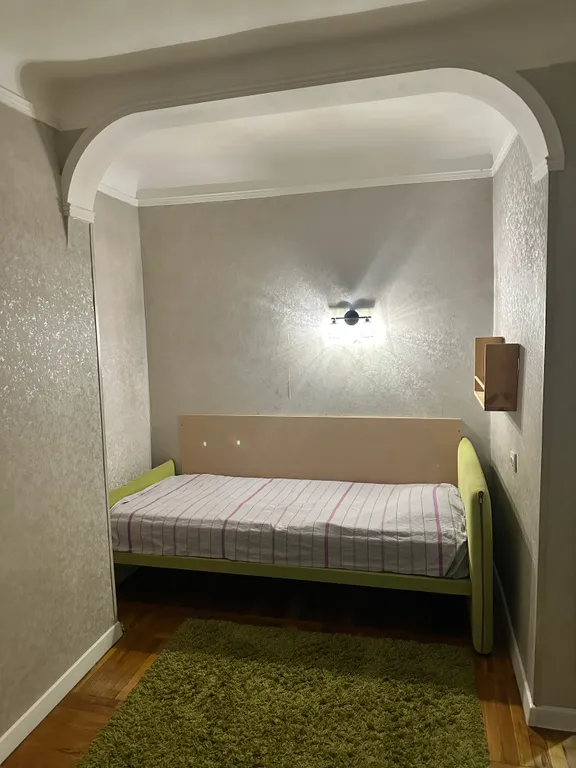 Однокомнатная квартира, в хорошем районе, возле краевой больницы