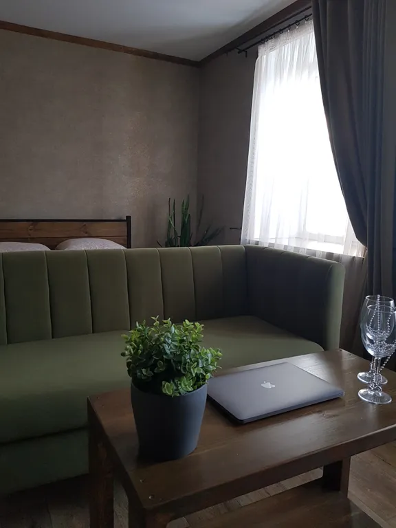 3-комнатная просторная квартира в центре с дизайнерским ремонтом