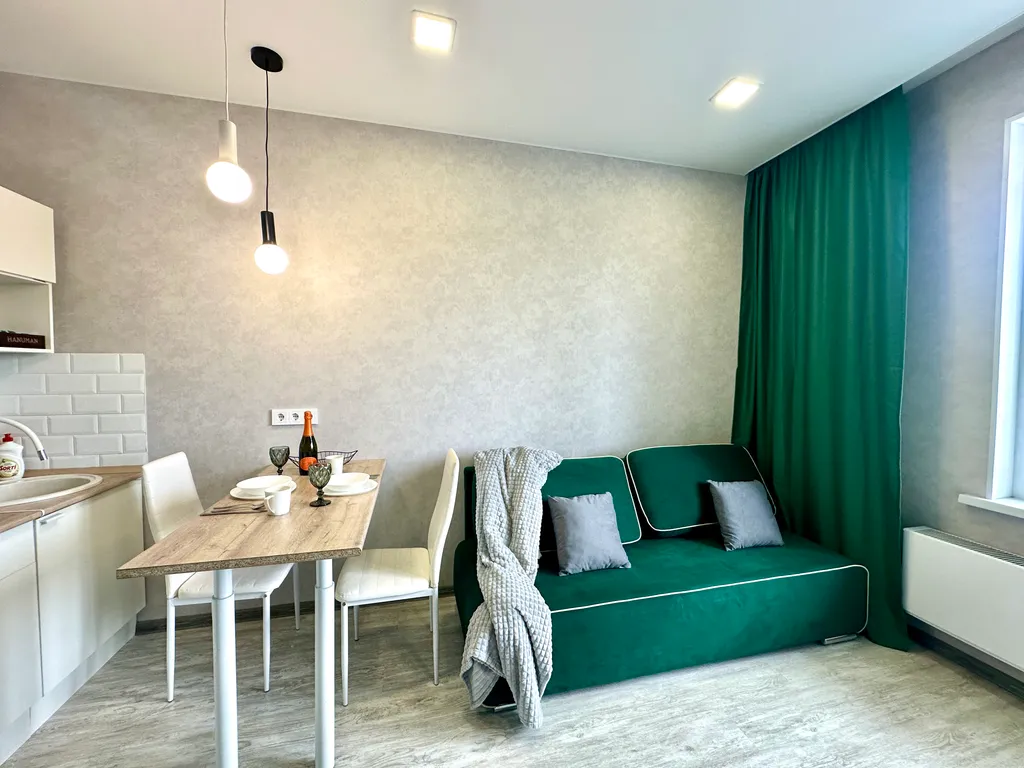 Студия с видом на канал Москвы реки