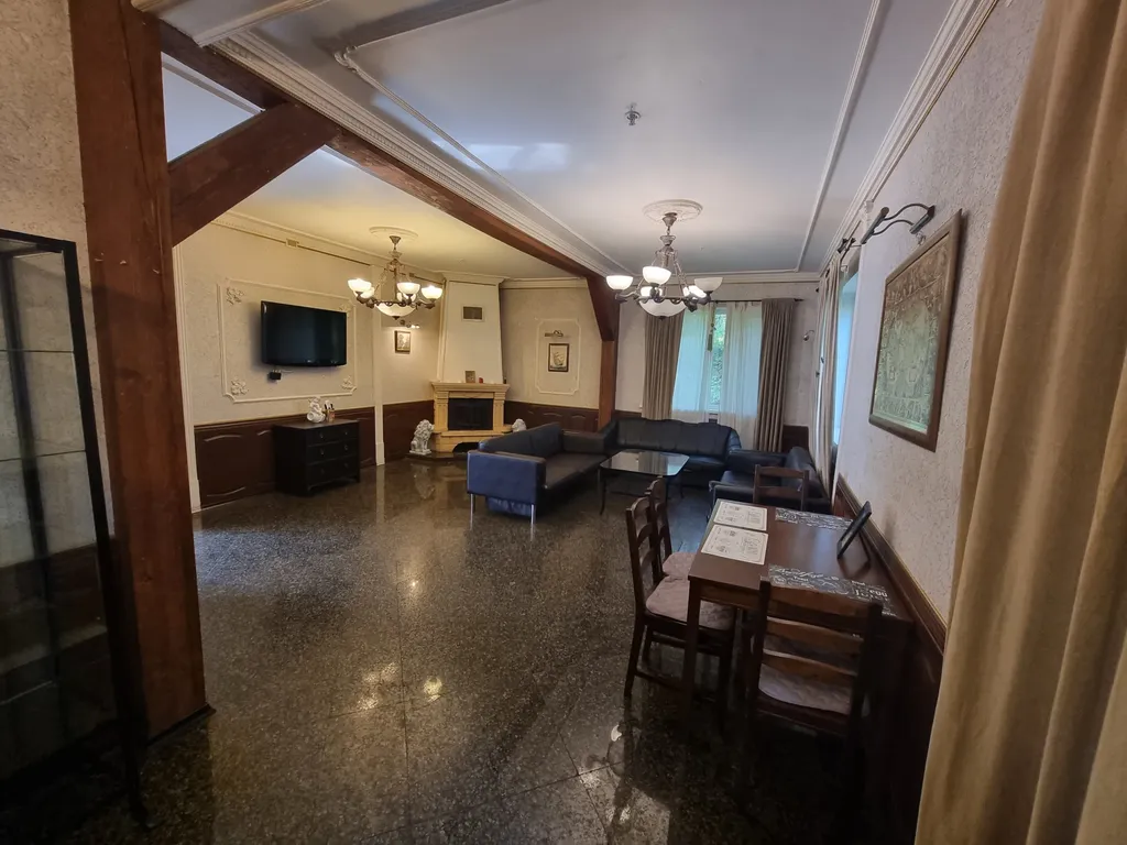 Вилла в парке XVIII века