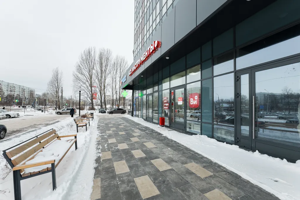 Студия с видом на город и Волгу