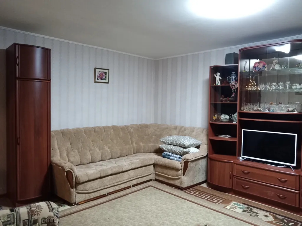 Petri Šemeikka Square apartment