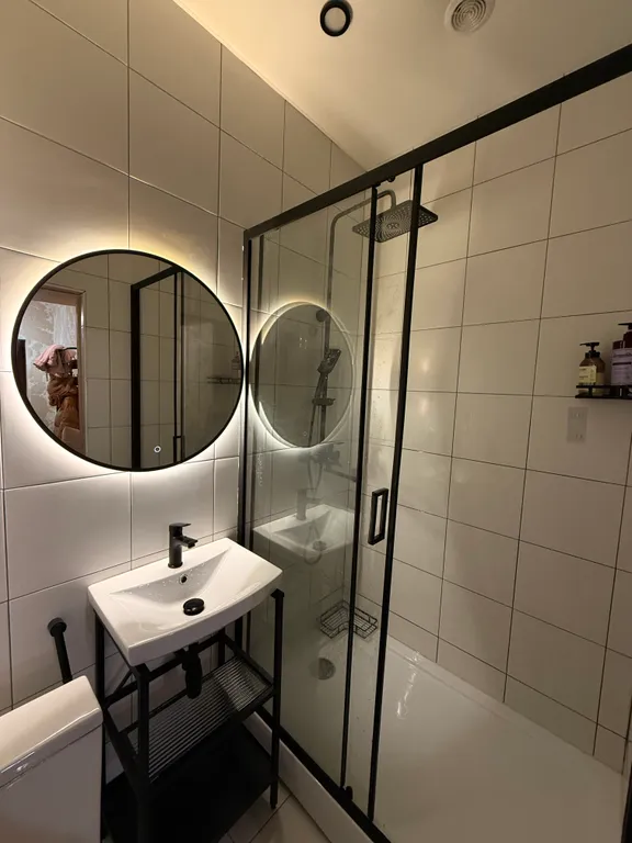 Новенькая ретро-лофт двушка в самом центре