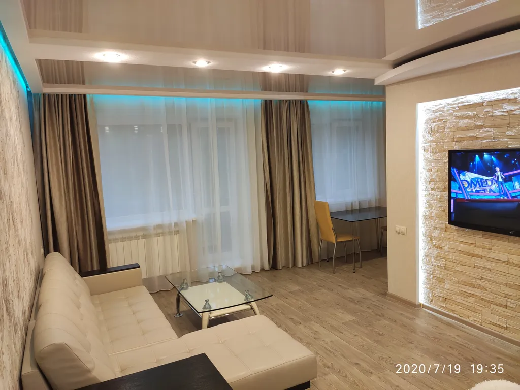 Квартира Дизайнерская студия — аренда посуточно в Нижний Тагил