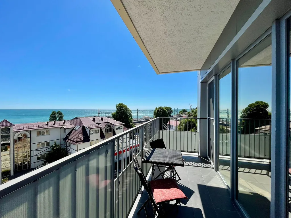 Двухкомнатная квартира с видом на море