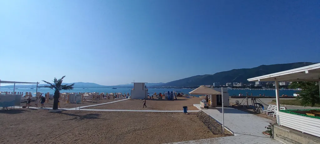 Коттедж Часть дома с бассейном у моря — Геленджик