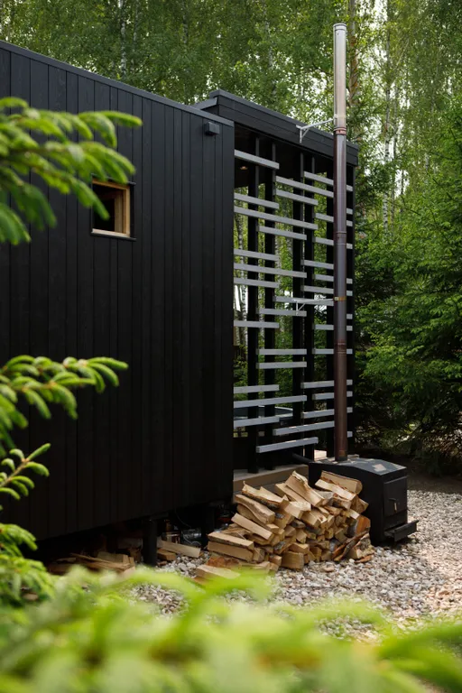 Стильный дом с ванной, горячим чаном и сауной