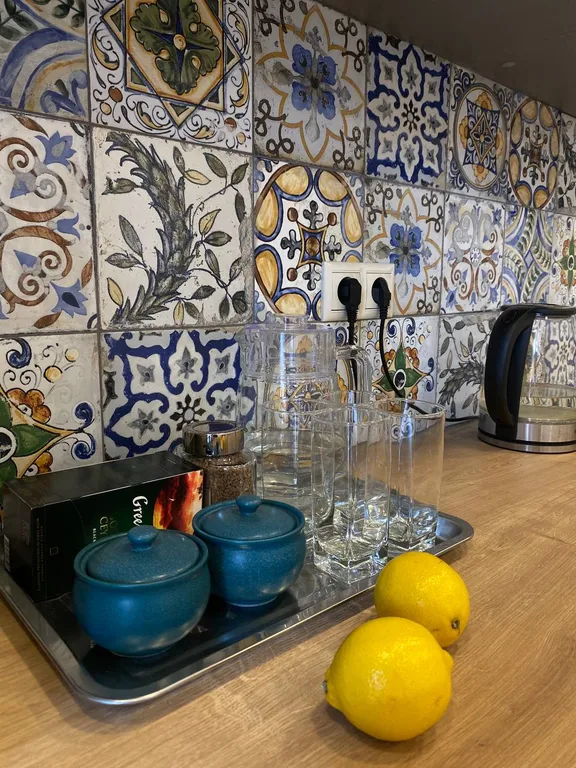 Новый дом у театра в историческом центре