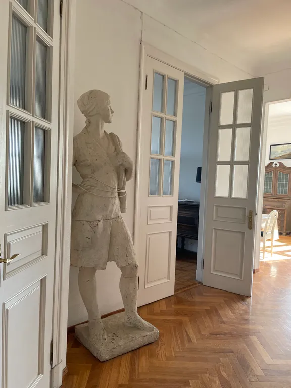 Уникальная 5-комнатная квартира на Фонтанке