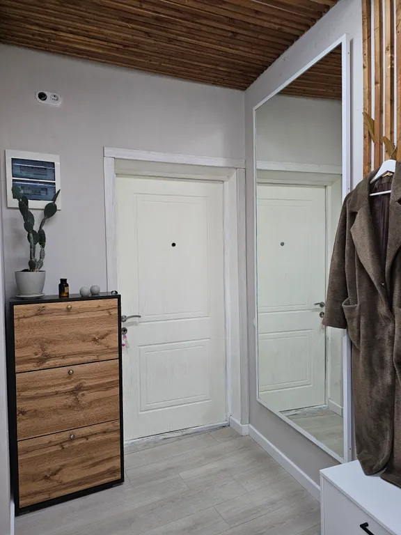 Уютная однушка на берегу канала