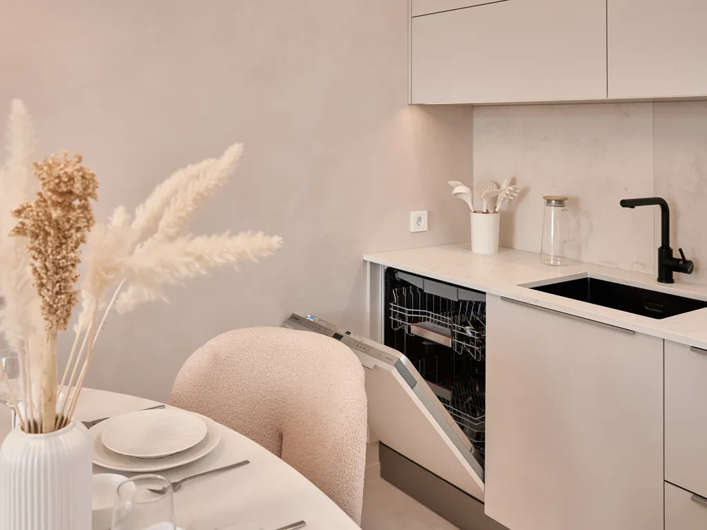 Шикарная квартира с видом на море