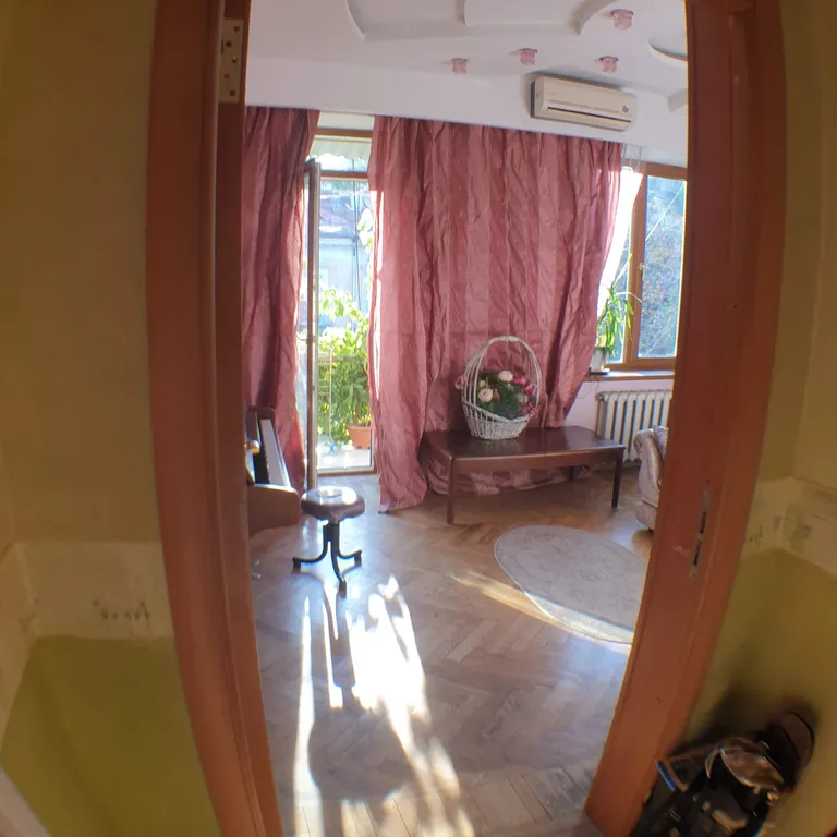 4-комнатная Квартира