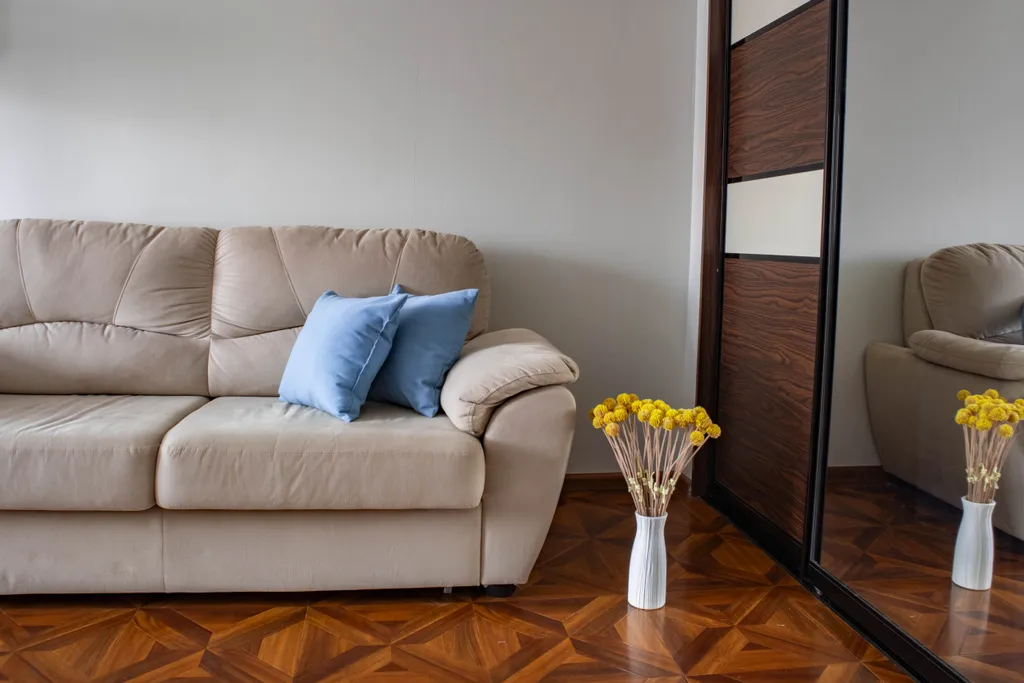 Квартира с красивым зеркалом