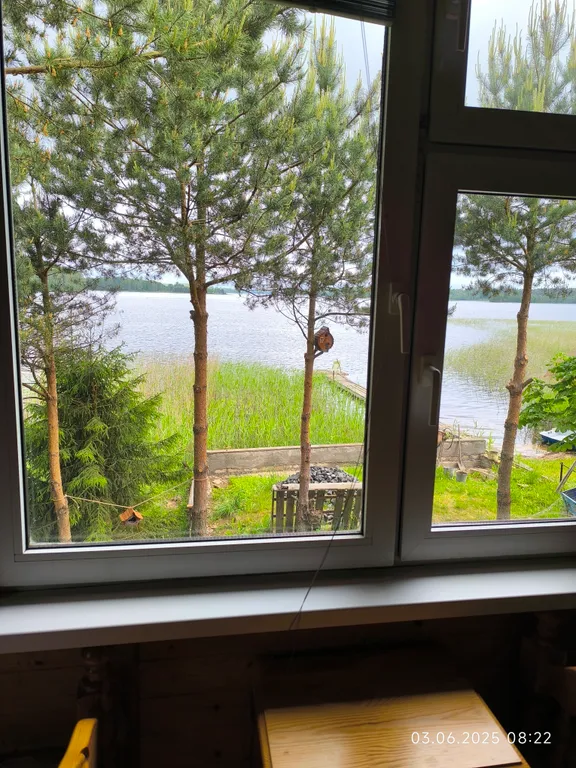 Дом на берегу с видом на Селигер