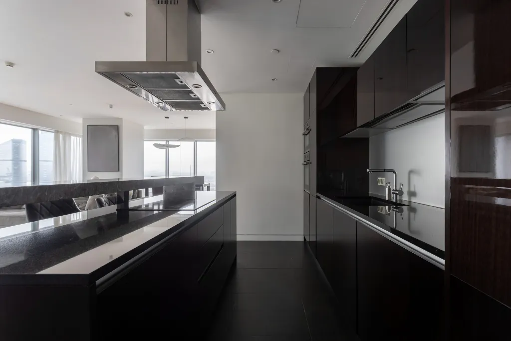 Roomley Family Apartment