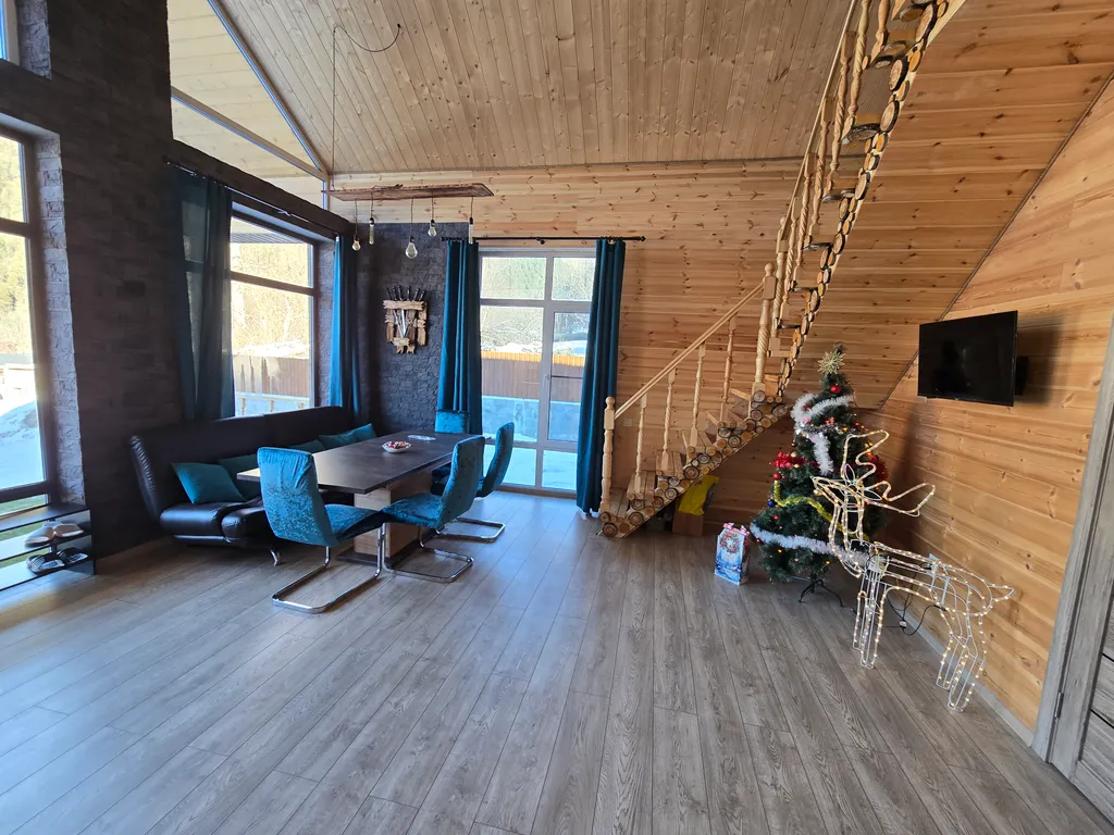 Уютный дом в горах