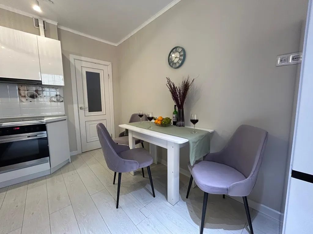 Трехкомнатные апартаменты Лавандовая гавань в самом центре Алматы