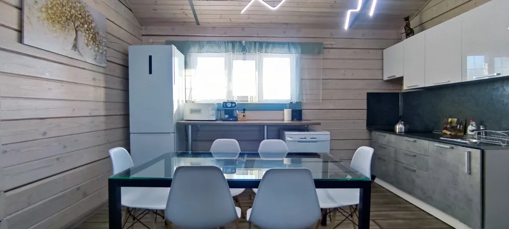 Уютный коттедж у озера с сауной