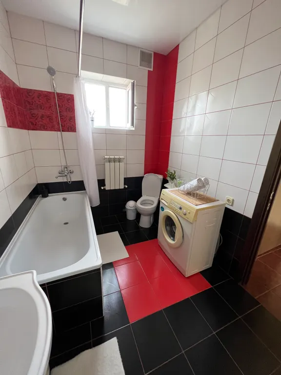 Дивный домик