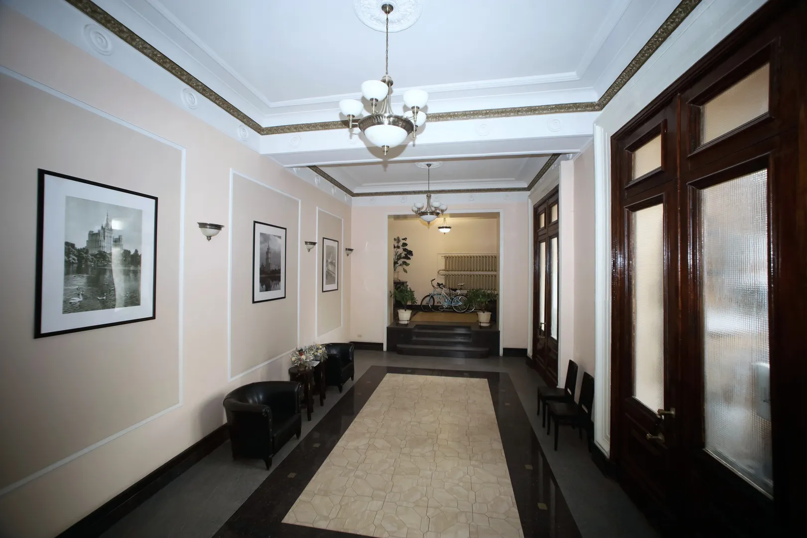 Фото