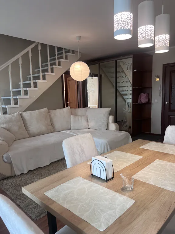 Двухуровневая 3-комнатная квартира