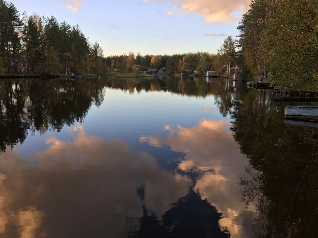 Дом в живописном месте с  видом на реку