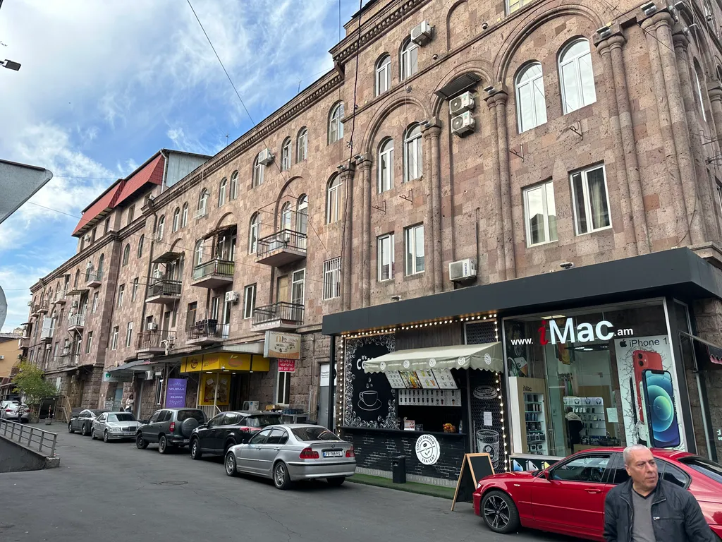 Маштоц Апартаменты