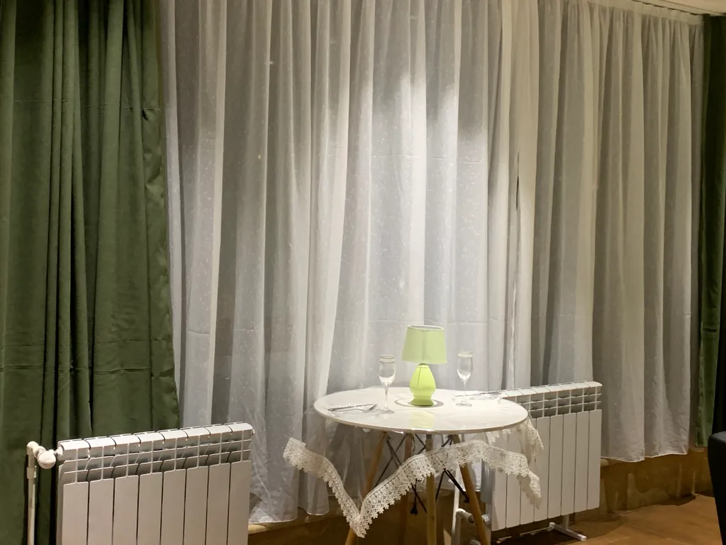 City Central Apartment (студия с витражами)