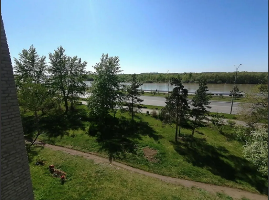 Квартира с видом на Реку Иртыш