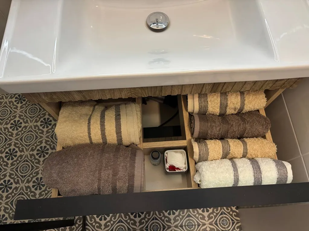 Эксклюзивная двухуровневая 1-комн. квартира с дизайнерским ремонтом