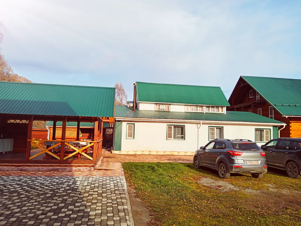 Благоустроенный дом 100кв.м с березовым лесом на территории.