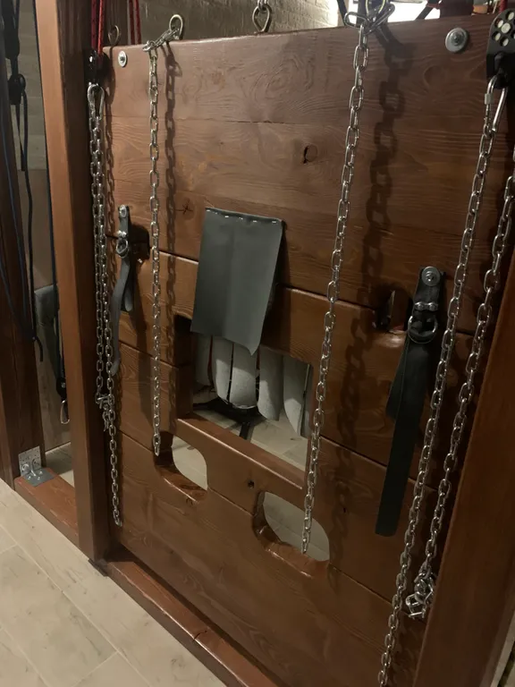 Игровая студия для взрослых)